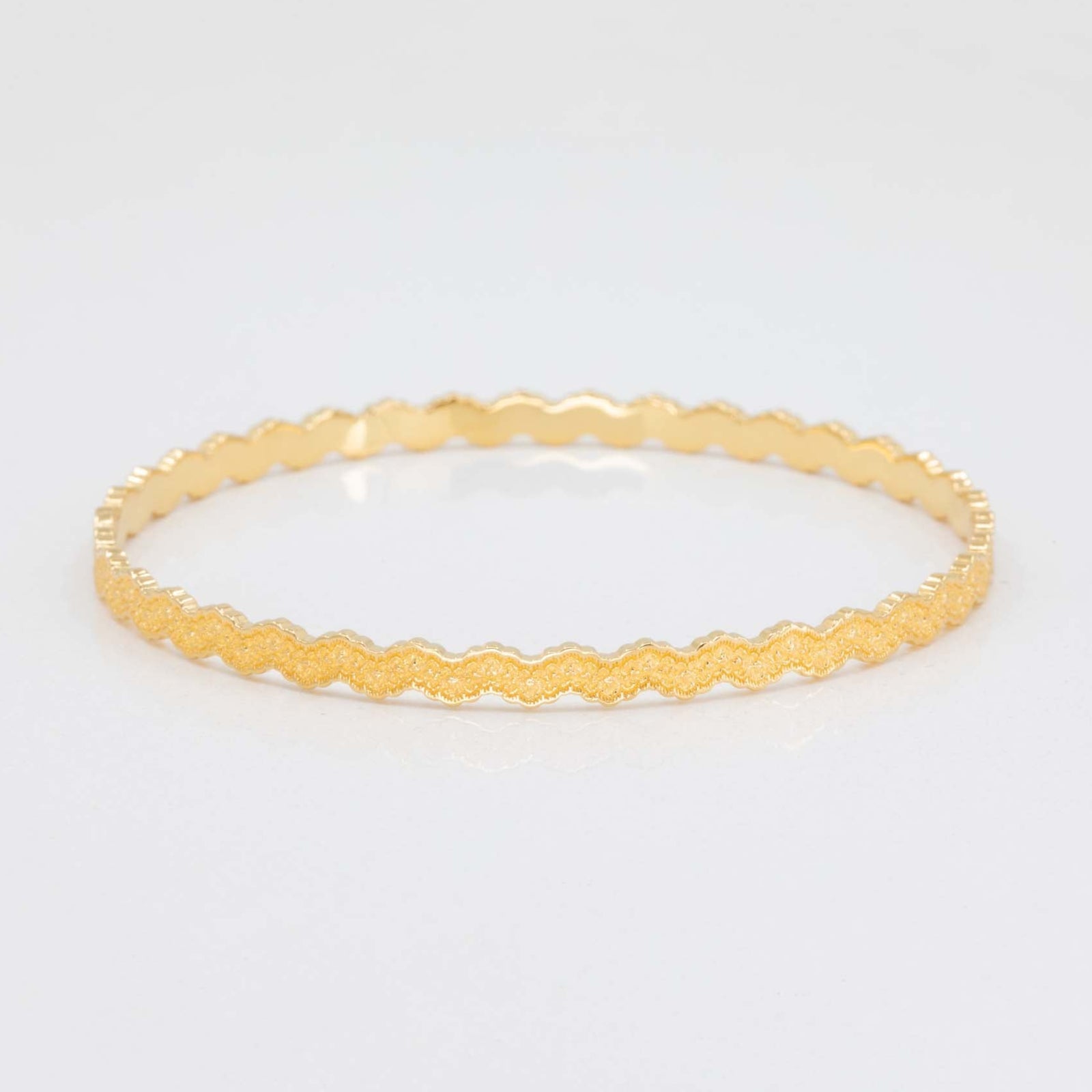 Lesia Lace Bangle Bracelet in 14K Yellow Gold