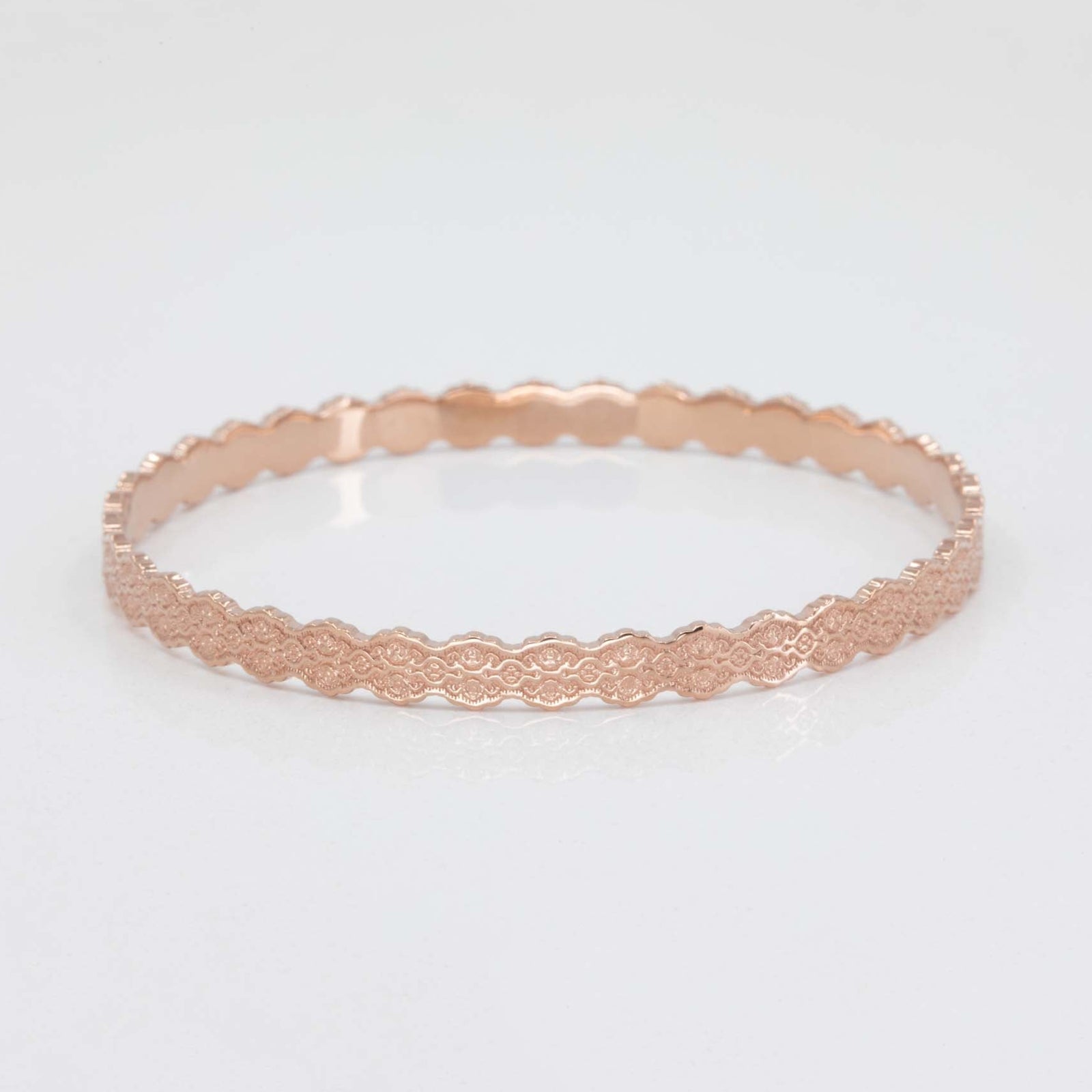Aria Lace Bangle Bracelet in 14K Yellow Gold