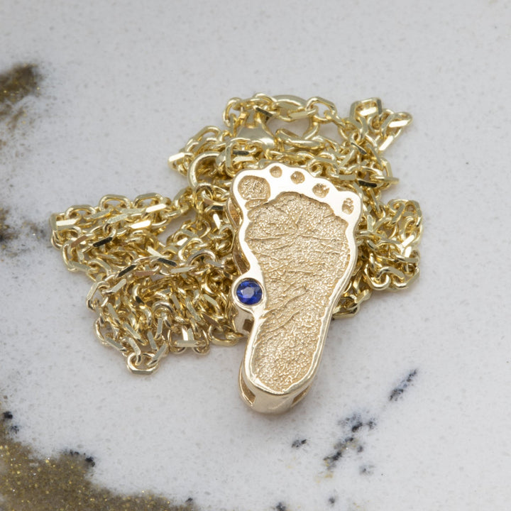 Custom Baby Footprint Pendant in Gold: Unique Keepsake