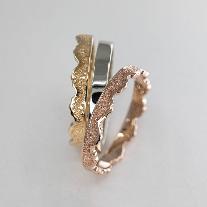 Maeve Lace Crown Wedding Ring Set