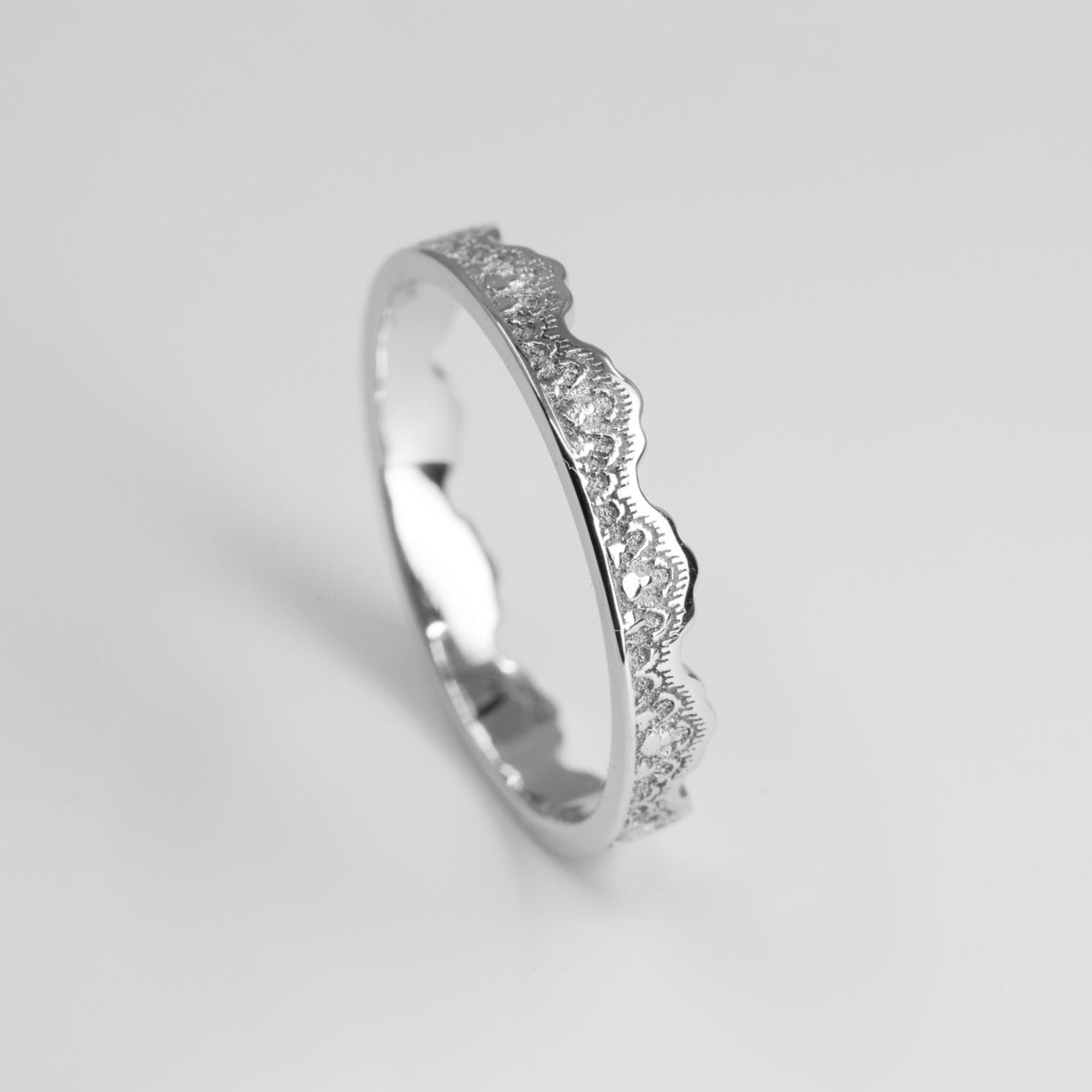 Maeve Lace Crown Wedding Ring in 14K Yellow Gold – view 2