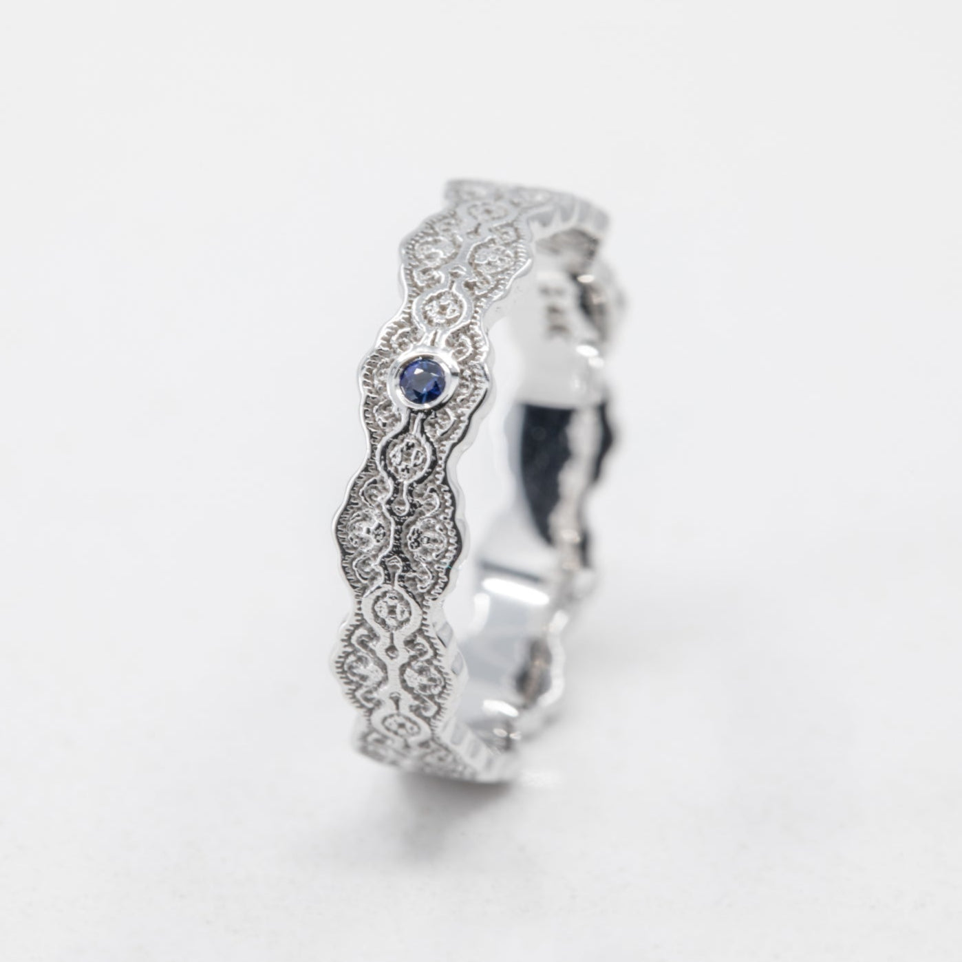 Aria Lace Wedding Ring with a Single Blue Sapphire in 14k Yellow Gold – view 2