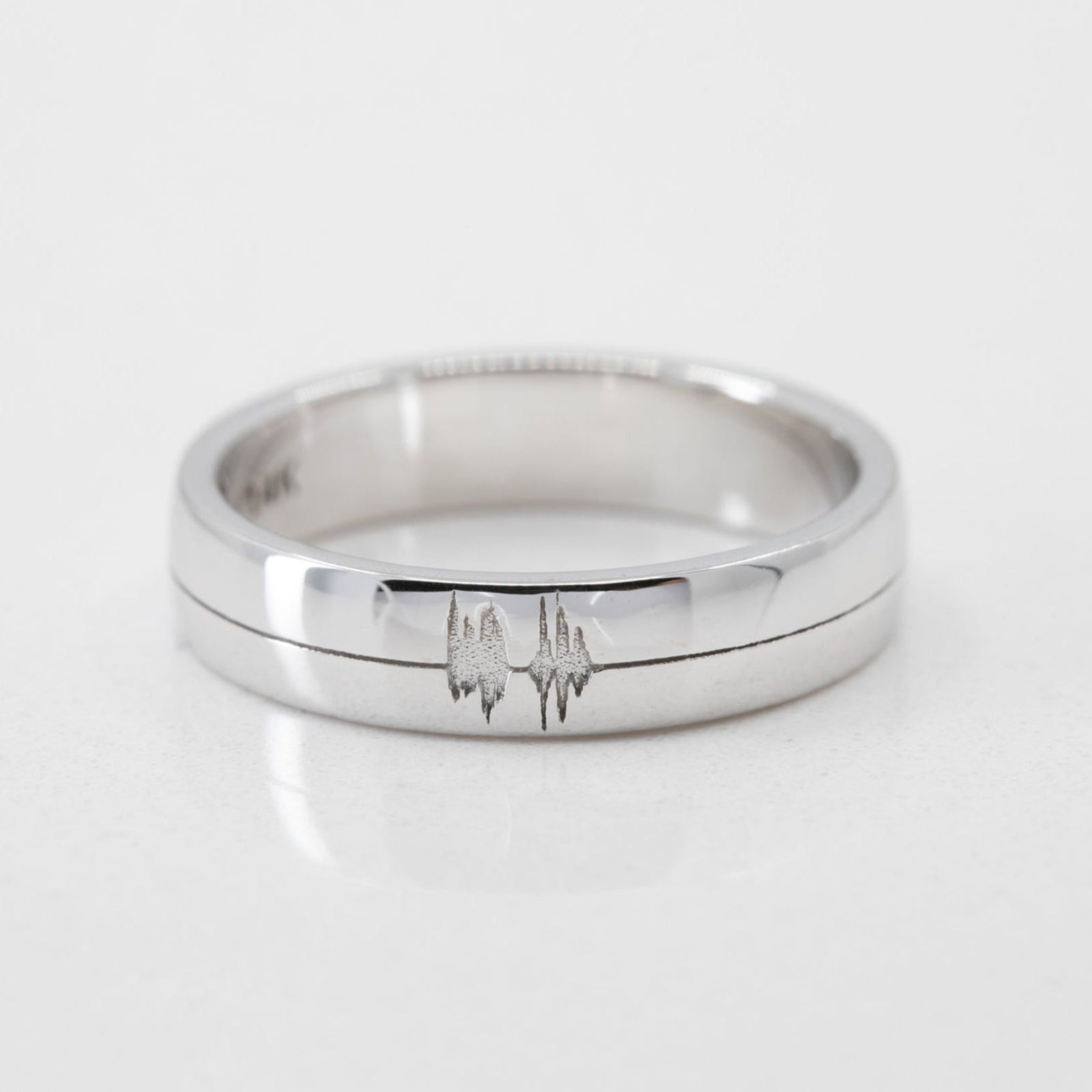 Personalized Sound Wave Wedding Band 4mm in 14K Yellow Gold