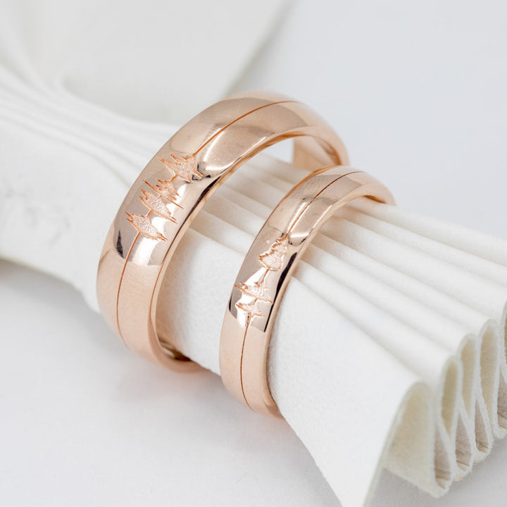 Personalized Sound Wave Wedding Rings for Couples