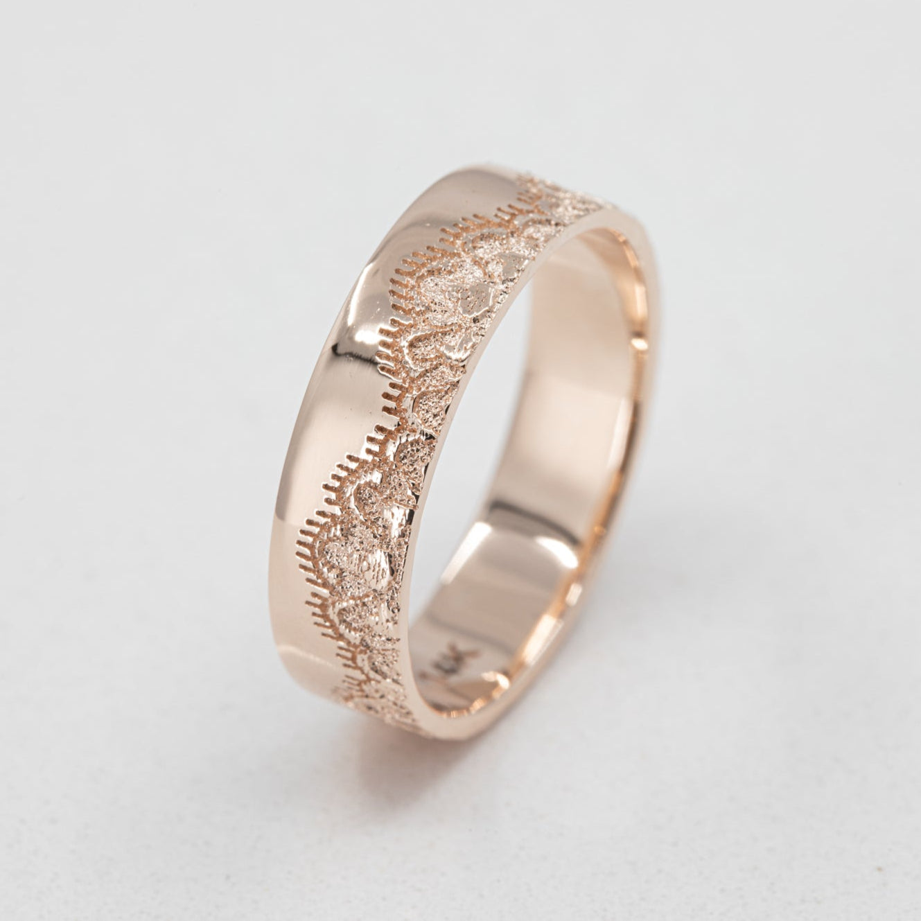 Esti Lace Classic Wedding Ring in 14K Yellow Gold – view 2