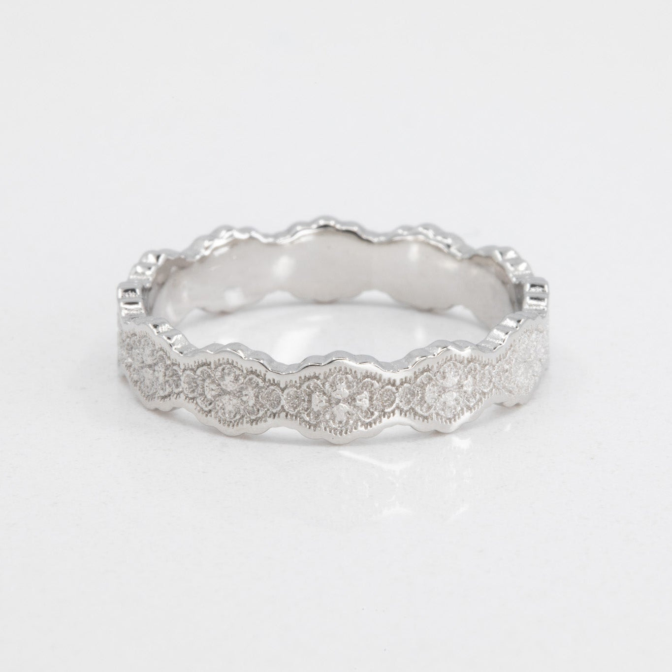 Eden Lace Wedding Ring in 14K Yellow Gold