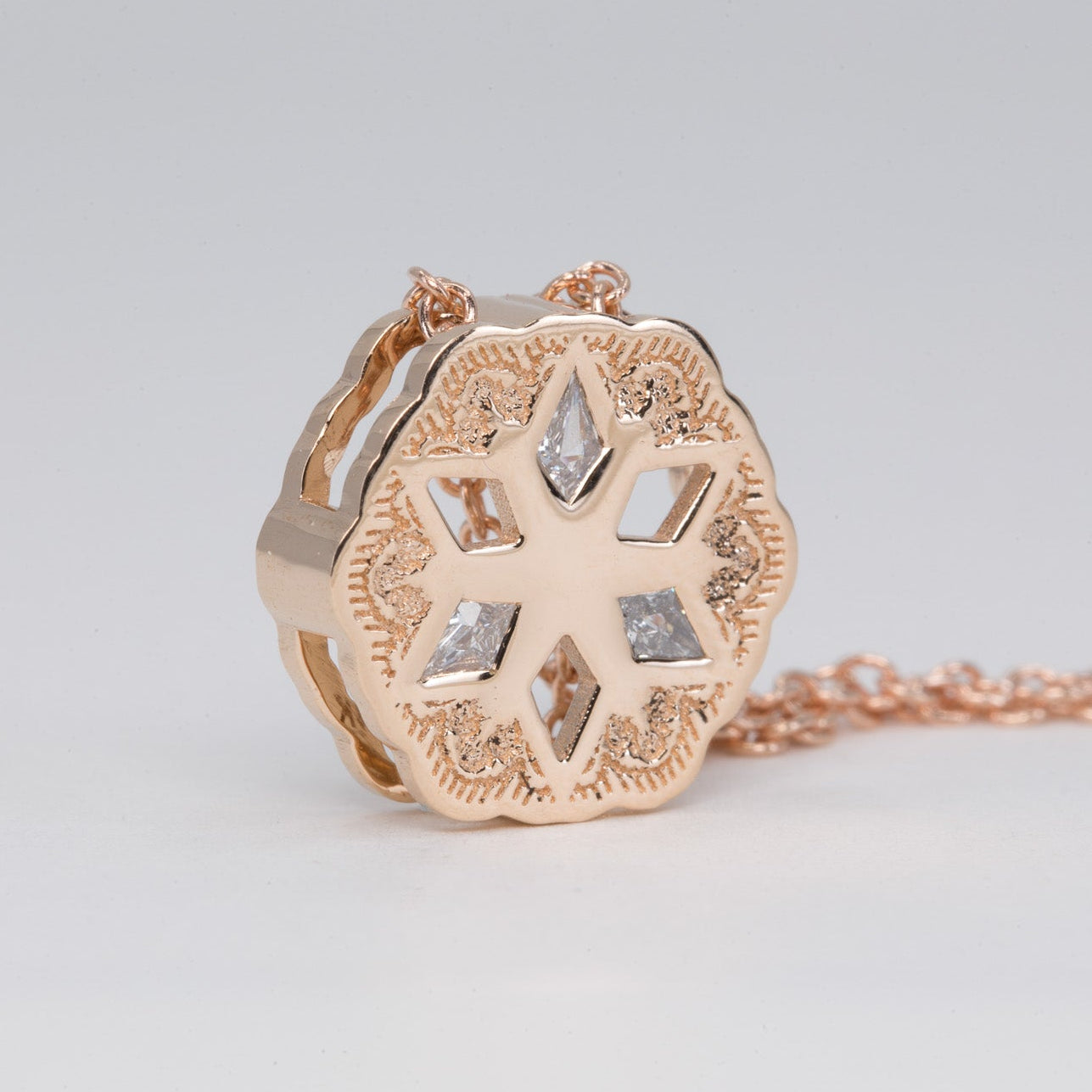 Yael Star of David Lace Pendant with Kite Diamonds in 14K Yellow Gold
