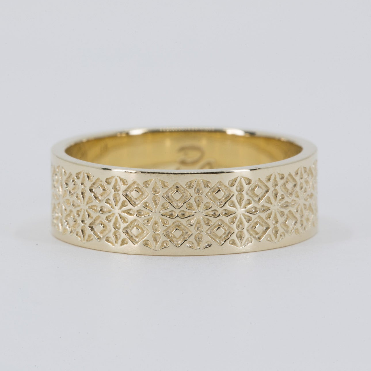 Cole Men's Wedding Band in 14K Yellow Gold
