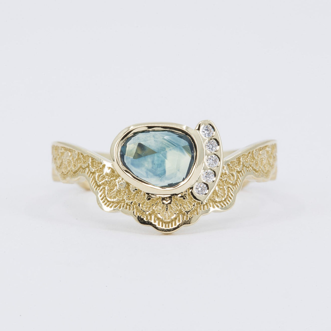 Anya Engagement Ring Setting in 14K Yellow Gold with diamond
