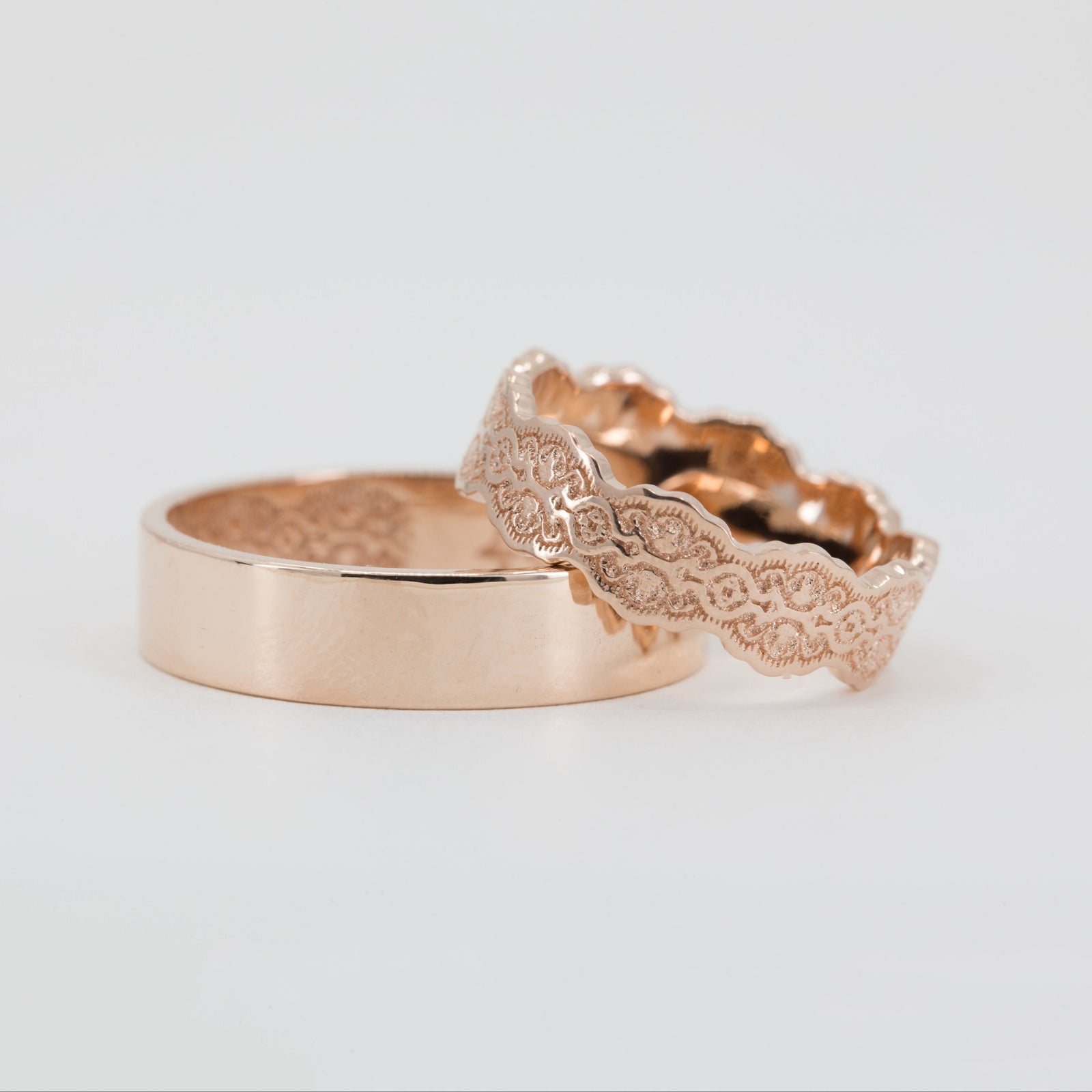 Couples Matching Aria Lace Wedding Ring Set in 14K Yellow Gold – view 2