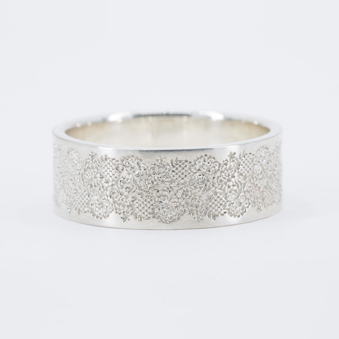 Mira Lace Classic Wedding Ring