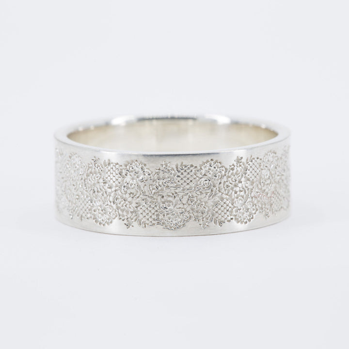 Mira Lace Classic Wedding Ring