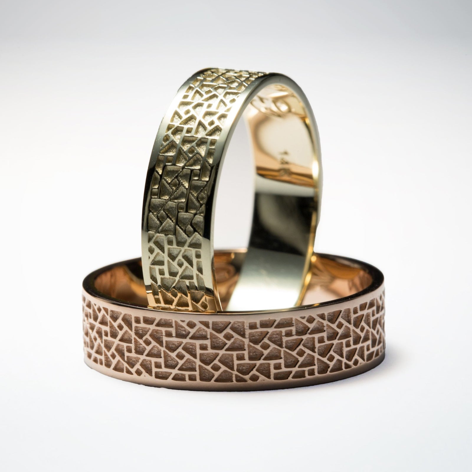 Matching Couples Wedding Bands for Men in 14K Yellow Gold