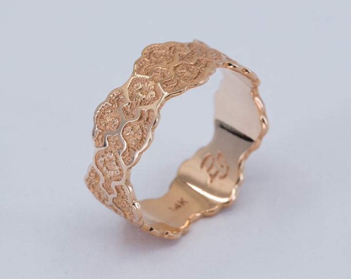 Raven Lace Wedding Ring