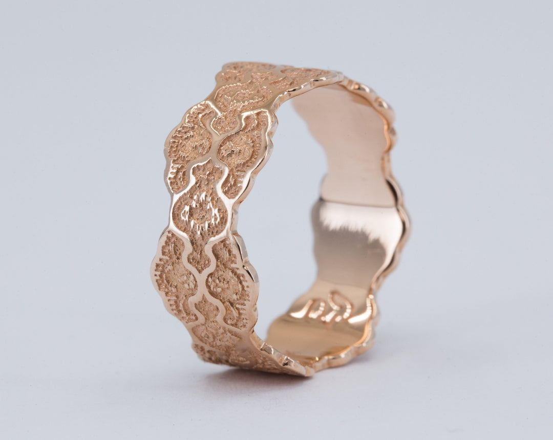 Raven Lace Wedding Ring