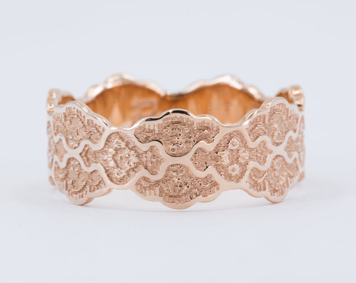 Raven Lace Wedding Ring