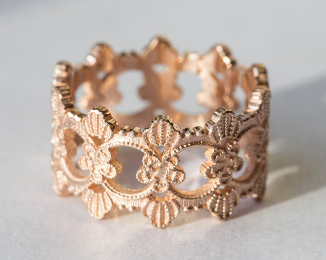 Aster Lace Flower Wedding Ring