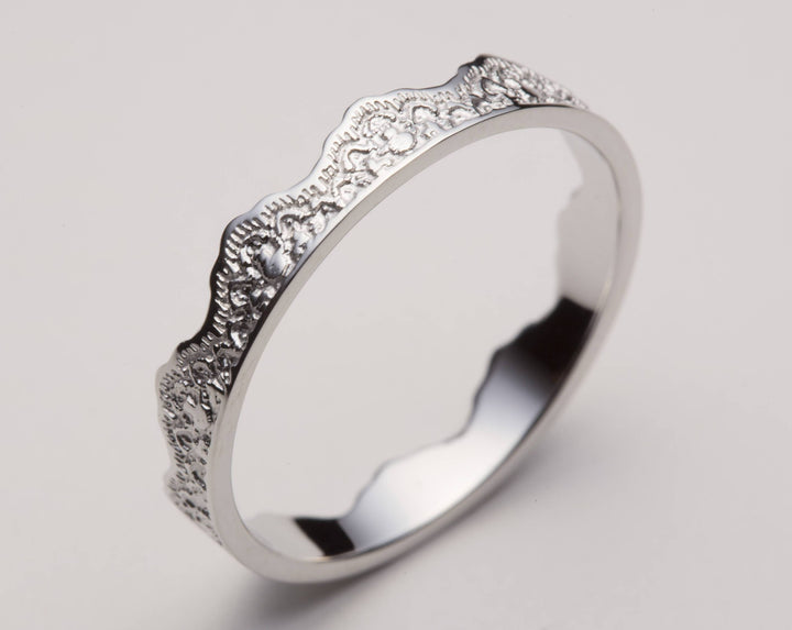 Maeve Lace Crown Wedding Ring