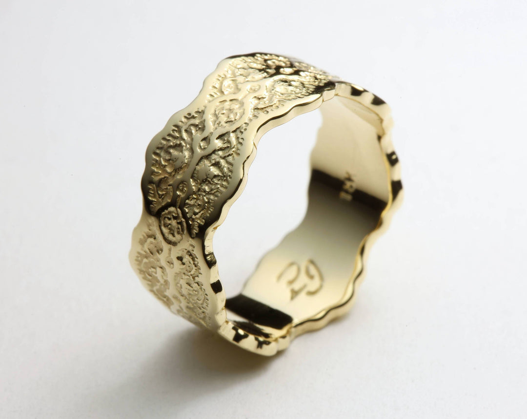 Wide Art Deco Lace Wedding Ring in 8mm Width