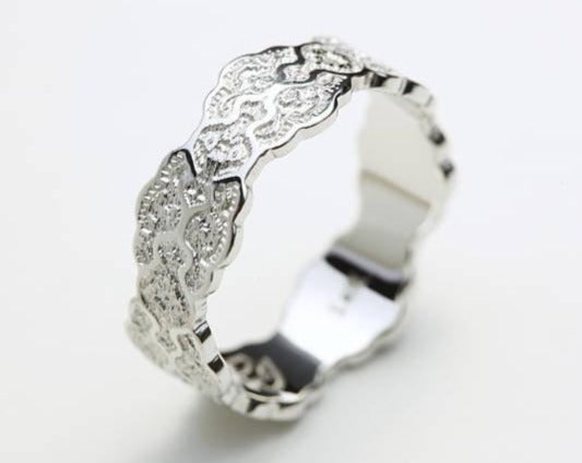 Raven Lace Wedding Ring