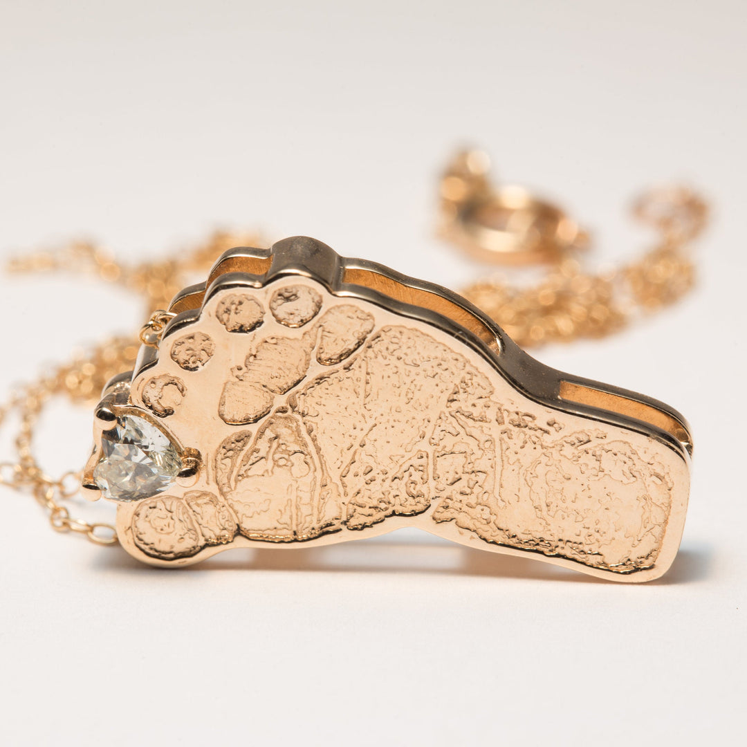 Custom Baby Footprint Pendant in Gold: Unique Keepsake